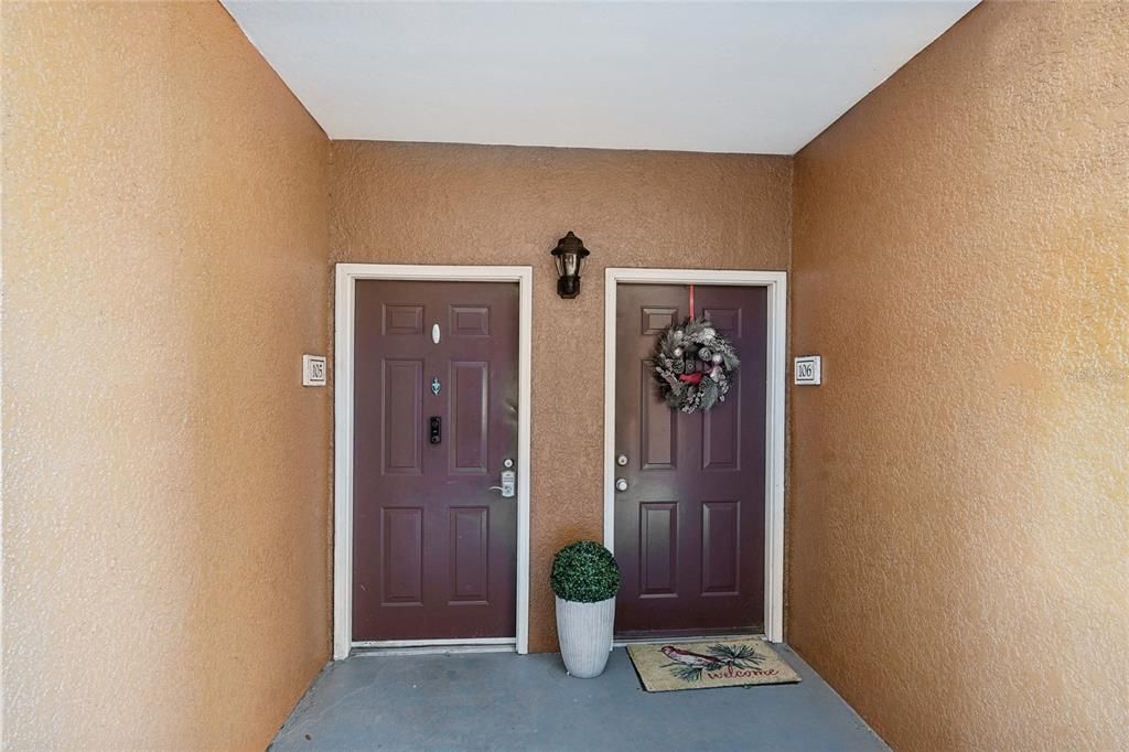 Под контрактом: $338,900 (2 спален, 2 ванн, 1080 Квадратных фут)