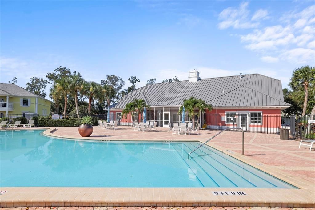 En Venta: $289,000 (2 camas, 1 baños, 825 Pies cuadrados)