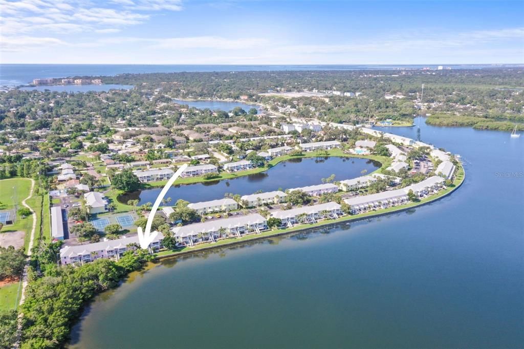 En Venta: $289,000 (2 camas, 1 baños, 825 Pies cuadrados)