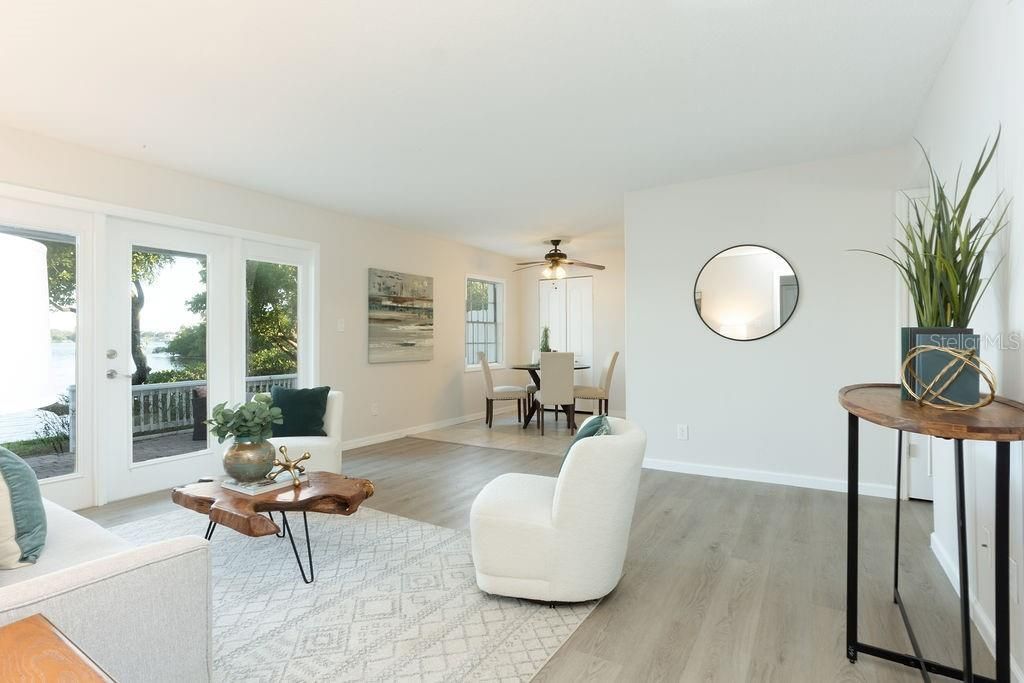 En Venta: $289,000 (2 camas, 1 baños, 825 Pies cuadrados)