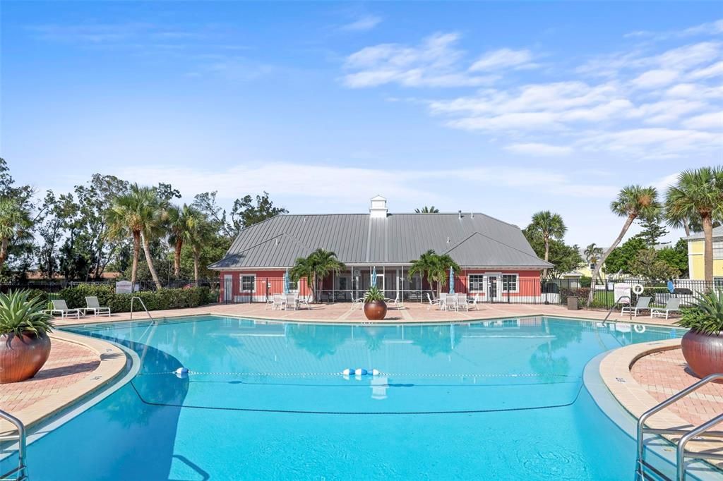 En Venta: $289,000 (2 camas, 1 baños, 825 Pies cuadrados)