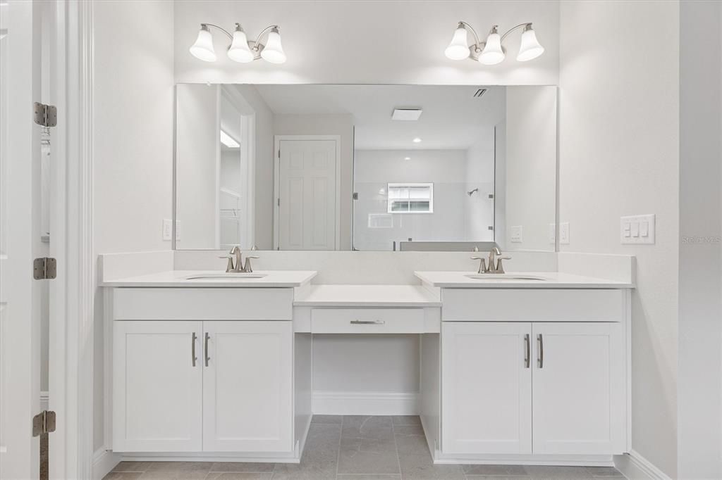 For Sale: $499,990 (4 beds, 3 baths, 2535 Square Feet)