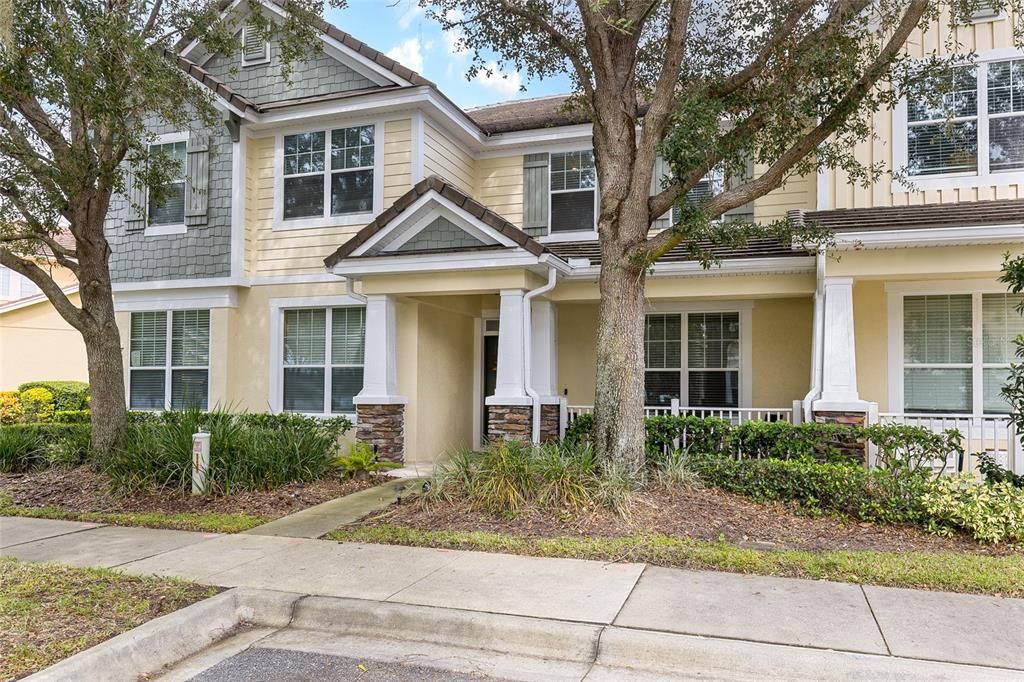 Под контрактом: $369,500 (3 спален, 2 ванн, 1720 Квадратных фут)