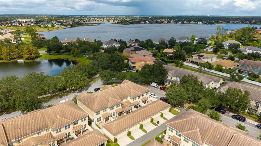 Под контрактом: $369,500 (3 спален, 2 ванн, 1720 Квадратных фут)