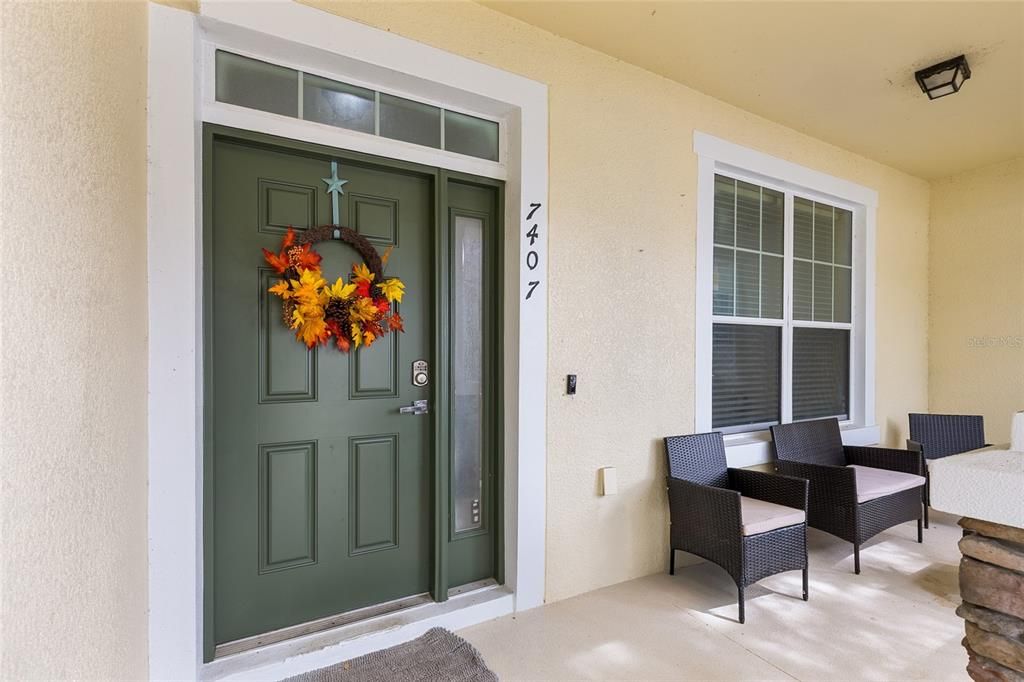 Под контрактом: $369,500 (3 спален, 2 ванн, 1720 Квадратных фут)