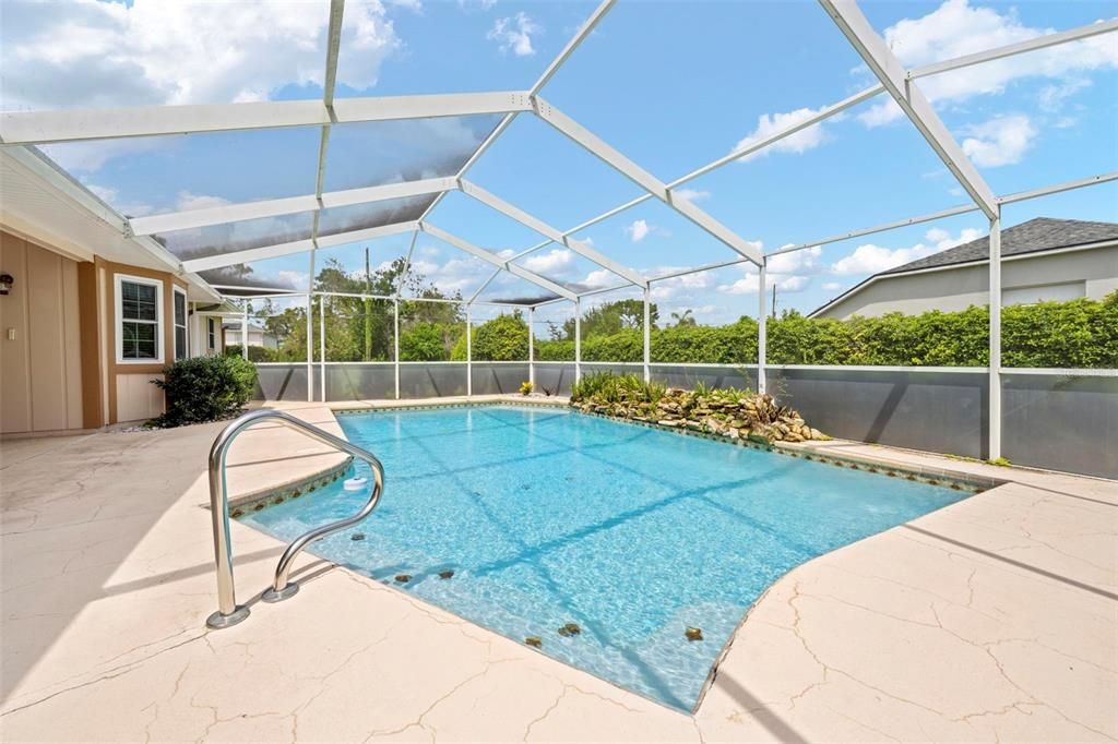 Active With Contract: $379,500 (3 beds, 2 baths, 2179 Square Feet)