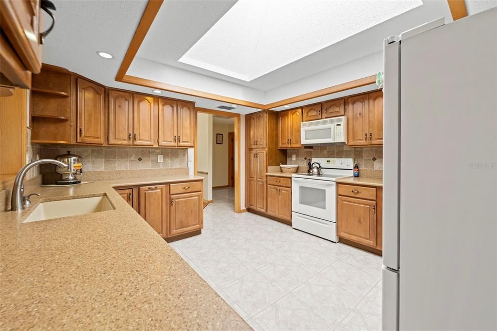 Active With Contract: $379,500 (3 beds, 2 baths, 2179 Square Feet)