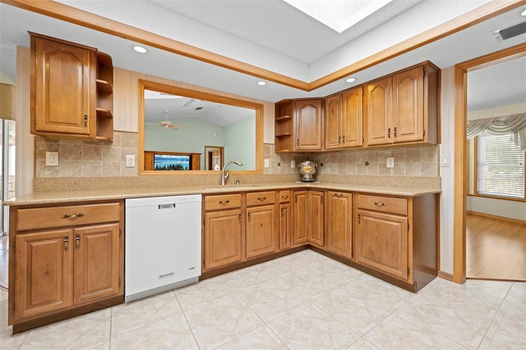 Active With Contract: $379,500 (3 beds, 2 baths, 2179 Square Feet)