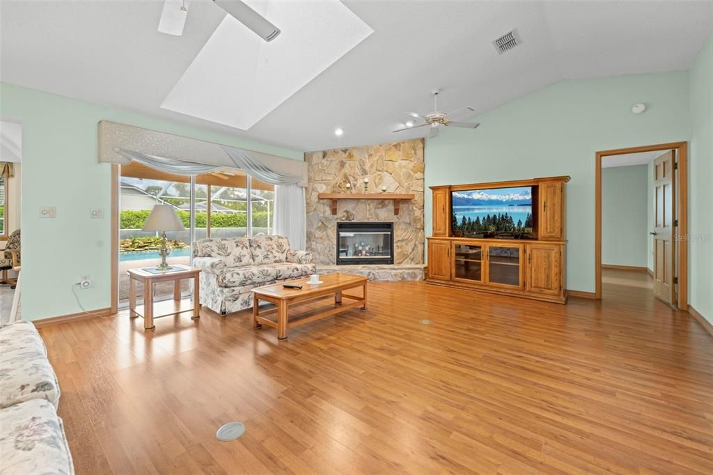 Active With Contract: $379,500 (3 beds, 2 baths, 2179 Square Feet)