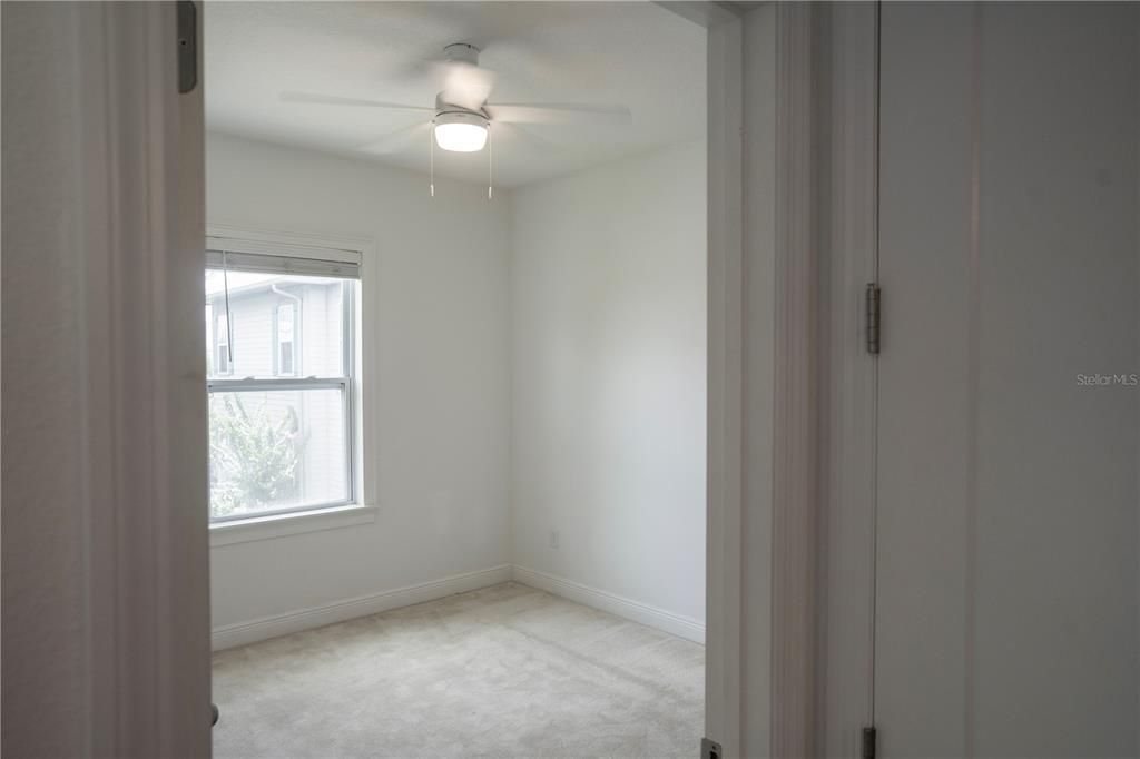 出租: $1,625 (1 贝兹, 1 浴室, 650 平方英尺)