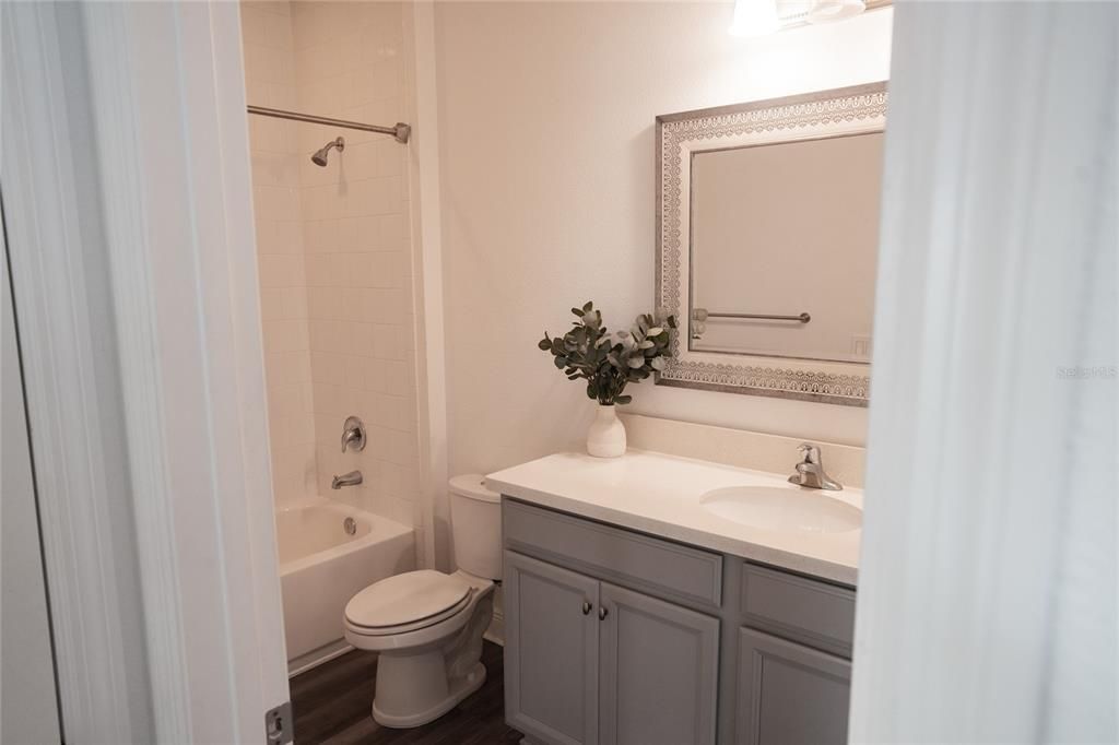 出租: $1,625 (1 贝兹, 1 浴室, 650 平方英尺)