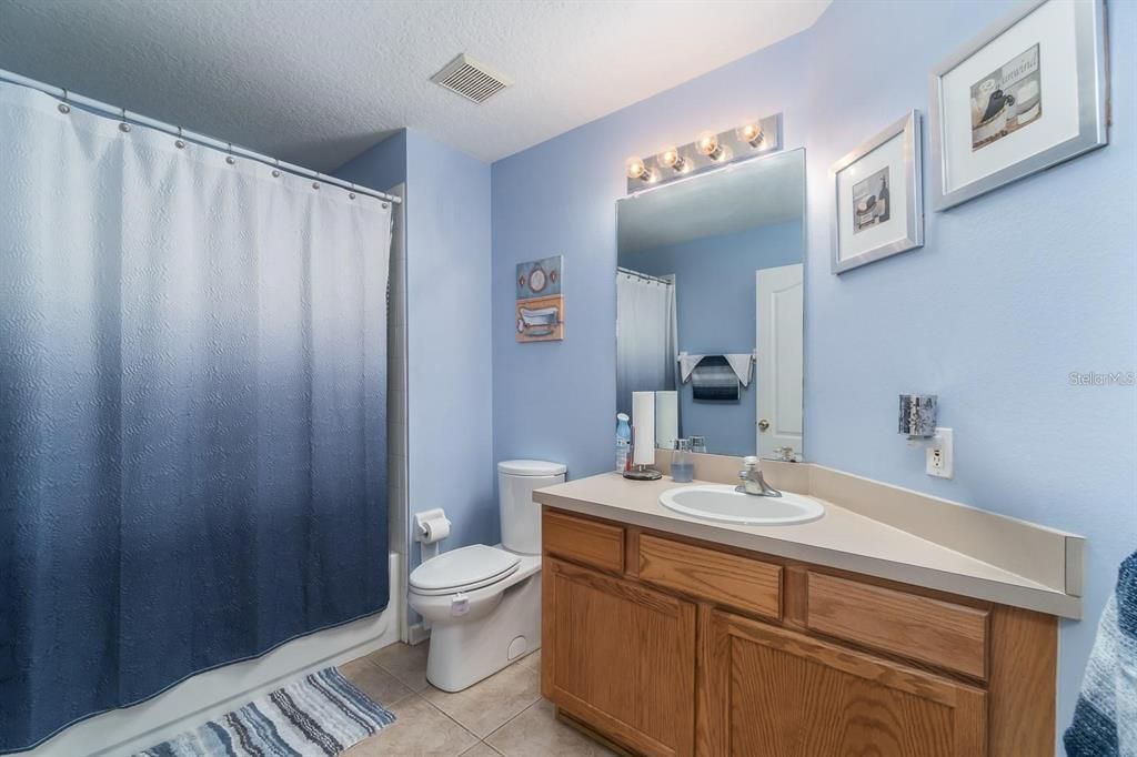 Active With Contract: $2,300 (3 beds, 2 baths, 1876 Square Feet)