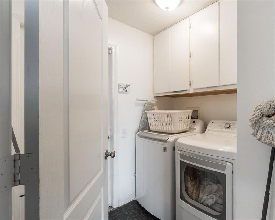 Active With Contract: $2,300 (3 beds, 2 baths, 1876 Square Feet)