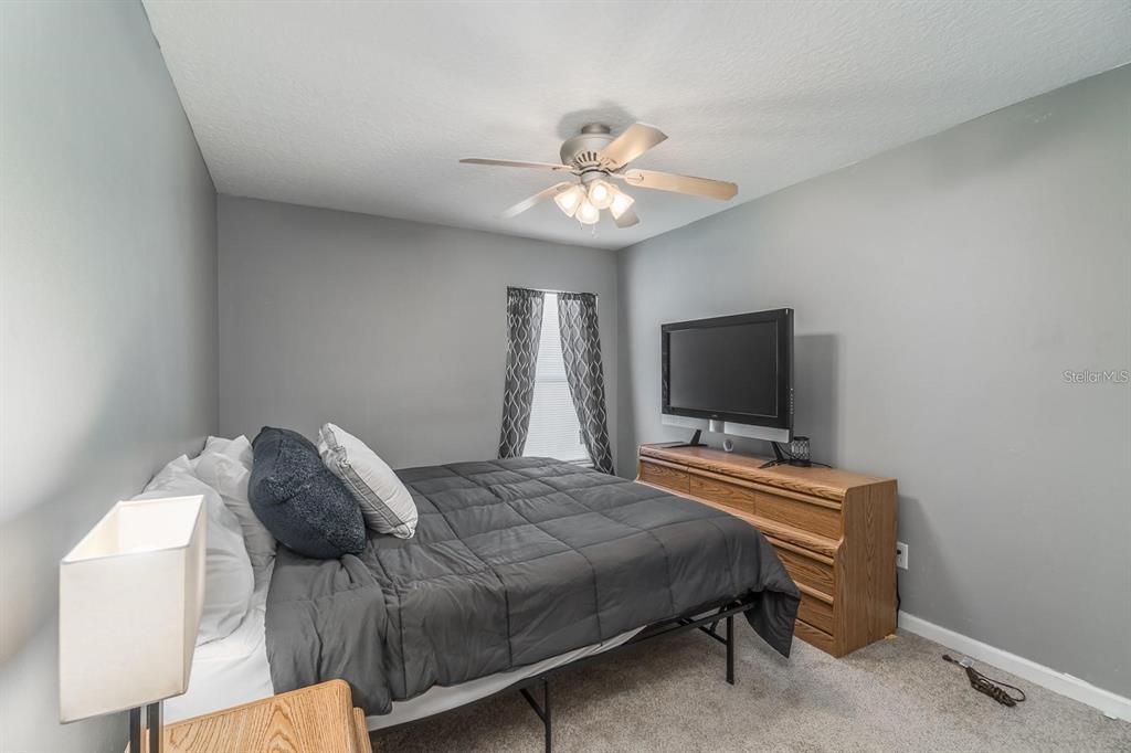 Active With Contract: $2,300 (3 beds, 2 baths, 1876 Square Feet)