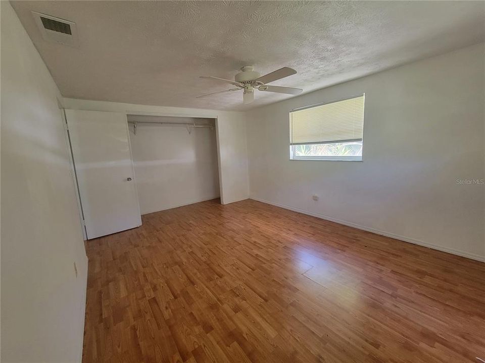 Active With Contract: $2,000 (3 beds, 2 baths, 1752 Square Feet)