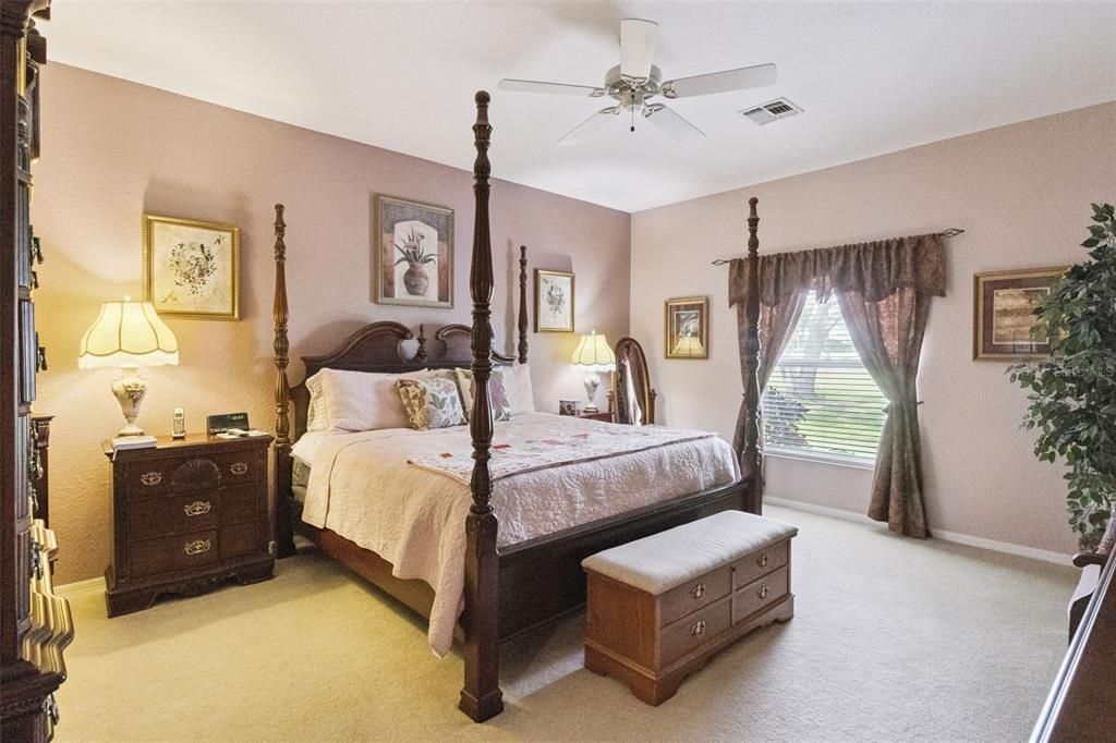 En Venta: $325,000 (3 camas, 2 baños, 2004 Pies cuadrados)