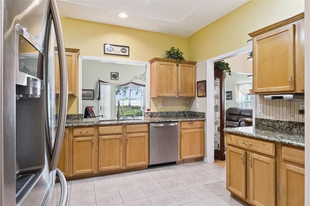 En Venta: $325,000 (3 camas, 2 baños, 2004 Pies cuadrados)