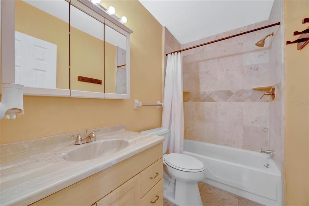 En Venta: $125,000 (2 camas, 1 baños, 805 Pies cuadrados)