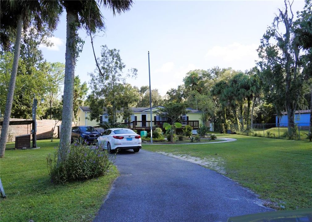 На продажу: $320,000 (3 спален, 2 ванн, 2015 Квадратных фут)