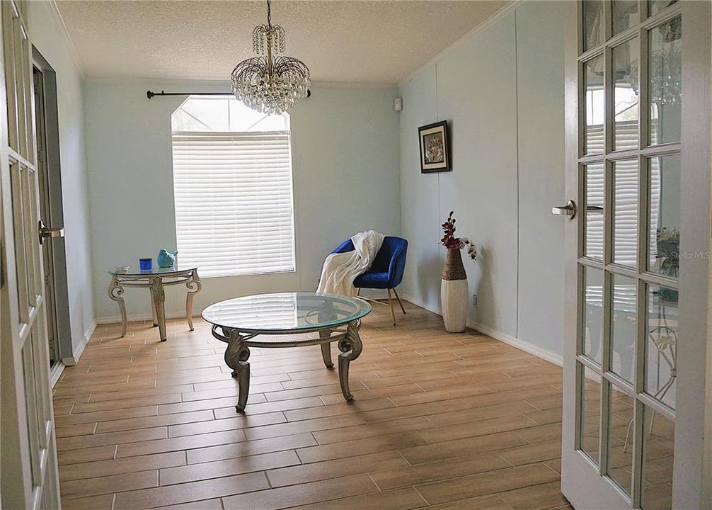 На продажу: $320,000 (3 спален, 2 ванн, 2015 Квадратных фут)