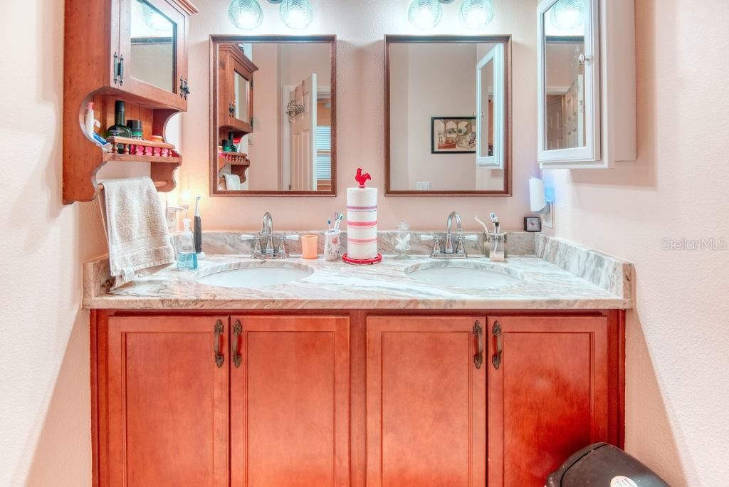 En Venta: $268,000 (2 camas, 2 baños, 1505 Pies cuadrados)