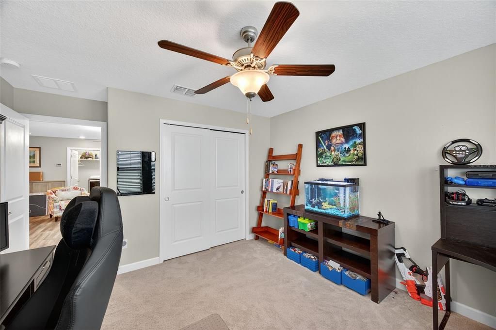 待售: $589,900 (4 贝兹, 2 浴室, 2946 平方英尺)