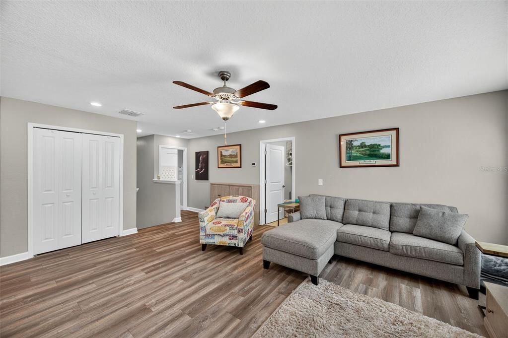 待售: $589,900 (4 贝兹, 2 浴室, 2946 平方英尺)