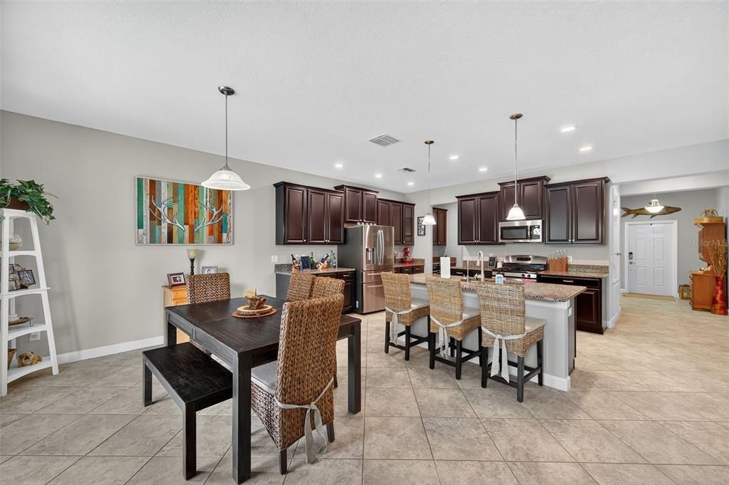 待售: $589,900 (4 贝兹, 2 浴室, 2946 平方英尺)