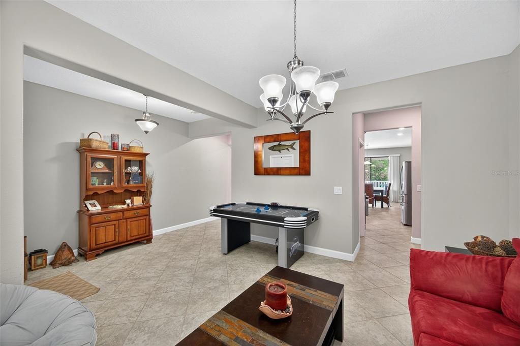 待售: $589,900 (4 贝兹, 2 浴室, 2946 平方英尺)