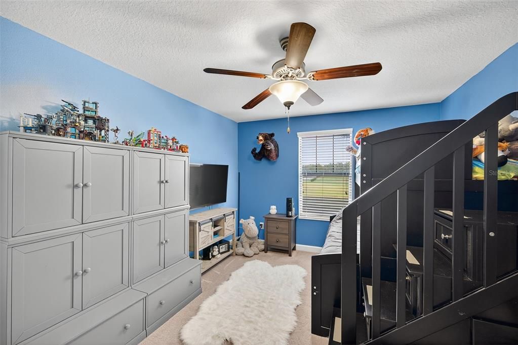 待售: $589,900 (4 贝兹, 2 浴室, 2946 平方英尺)