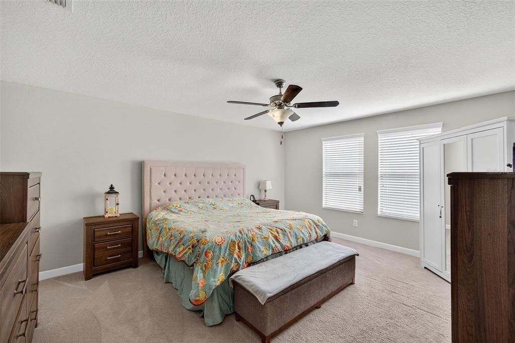 待售: $589,900 (4 贝兹, 2 浴室, 2946 平方英尺)