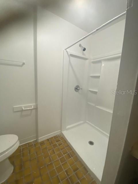 For Rent: $750 (0 beds, 1 baths, 450 Square Feet)