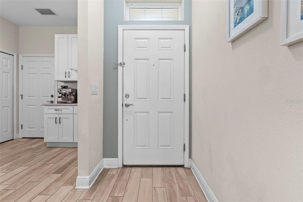 На продажу: $285,000 (2 спален, 2 ванн, 1571 Квадратных фут)