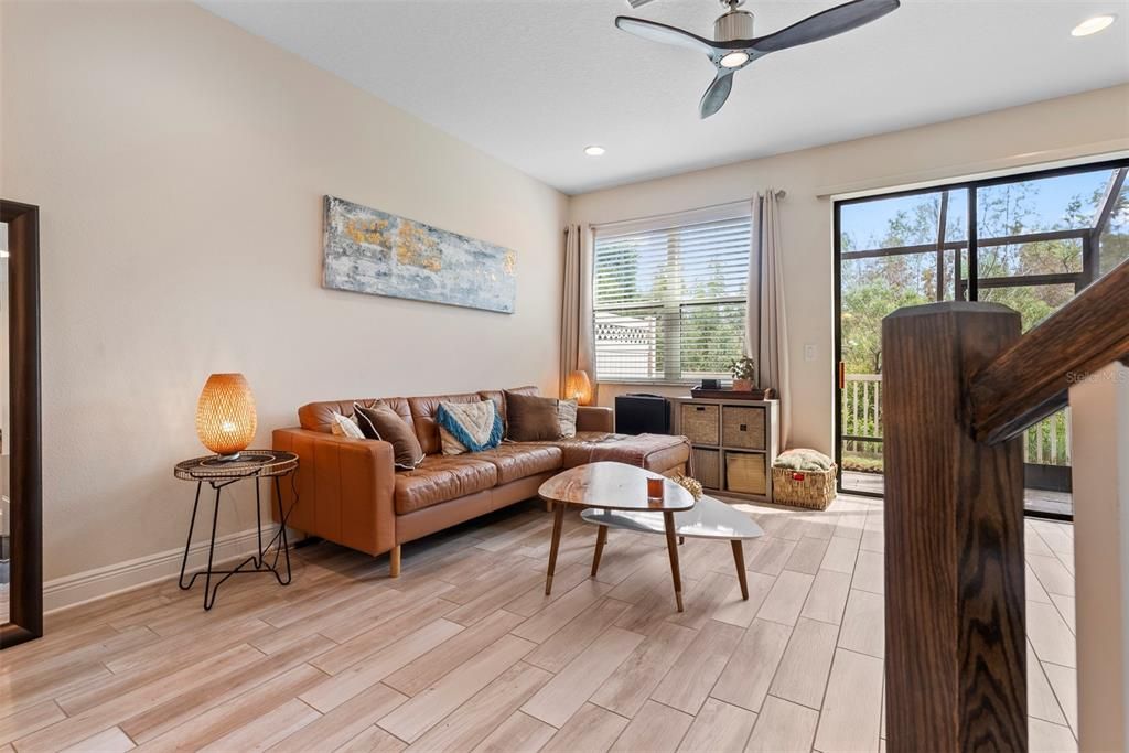 На продажу: $285,000 (2 спален, 2 ванн, 1571 Квадратных фут)