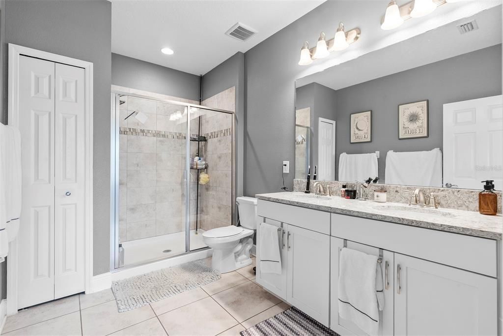 На продажу: $285,000 (2 спален, 2 ванн, 1571 Квадратных фут)