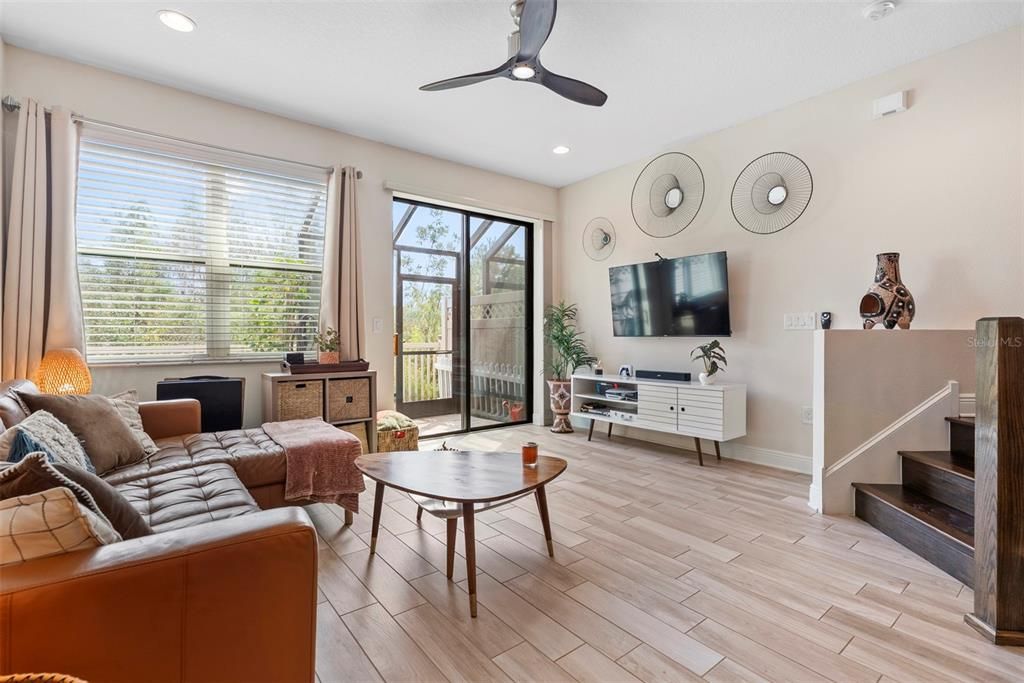 На продажу: $285,000 (2 спален, 2 ванн, 1571 Квадратных фут)