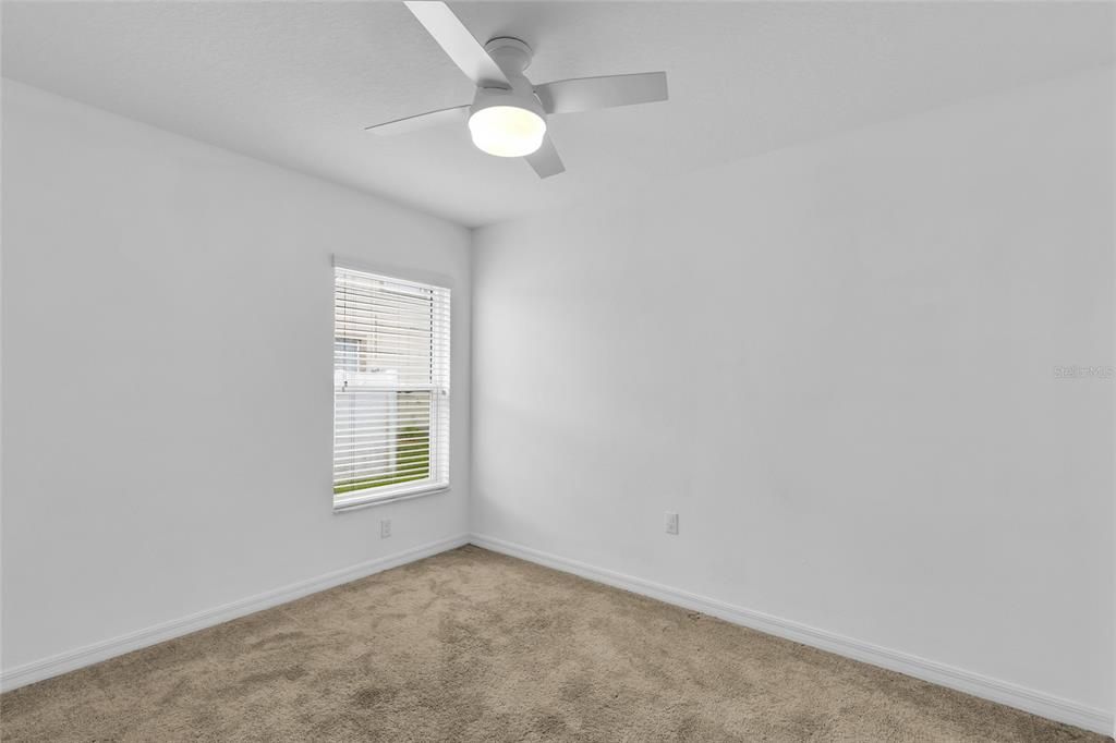 В аренду: $1,900 (4 спален, 2 ванн, 1995 Квадратных фут)