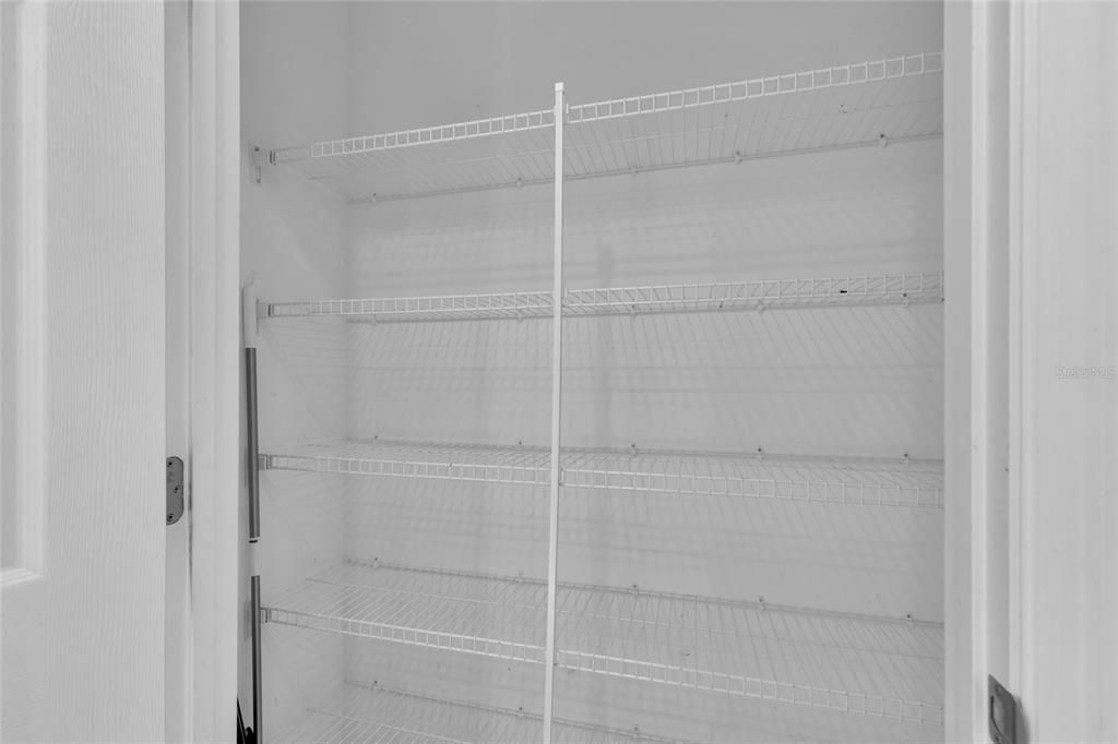 В аренду: $1,900 (4 спален, 2 ванн, 1995 Квадратных фут)