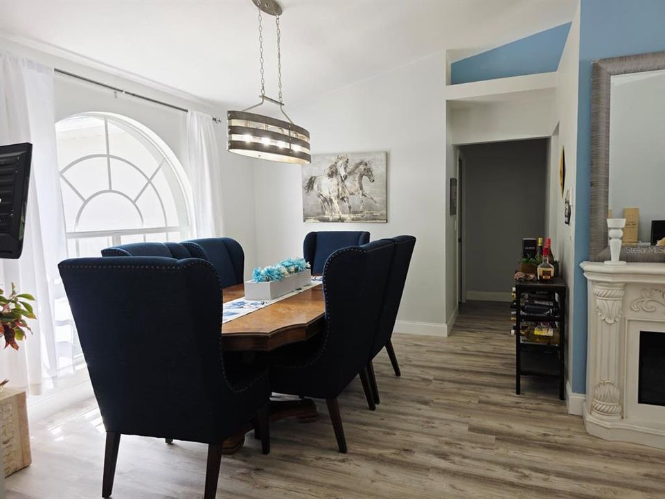 En Venta: $504,900 (3 camas, 2 baños, 1520 Pies cuadrados)