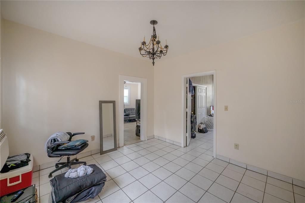 На продажу: $395,000 (4 спален, 0 ванн, 2020 Квадратных фут)