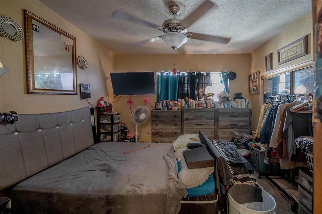 На продажу: $395,000 (4 спален, 0 ванн, 2020 Квадратных фут)