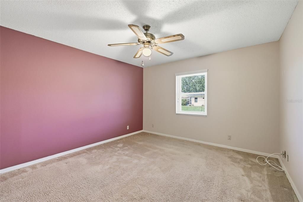 待售: $324,900 (3 贝兹, 2 浴室, 2211 平方英尺)