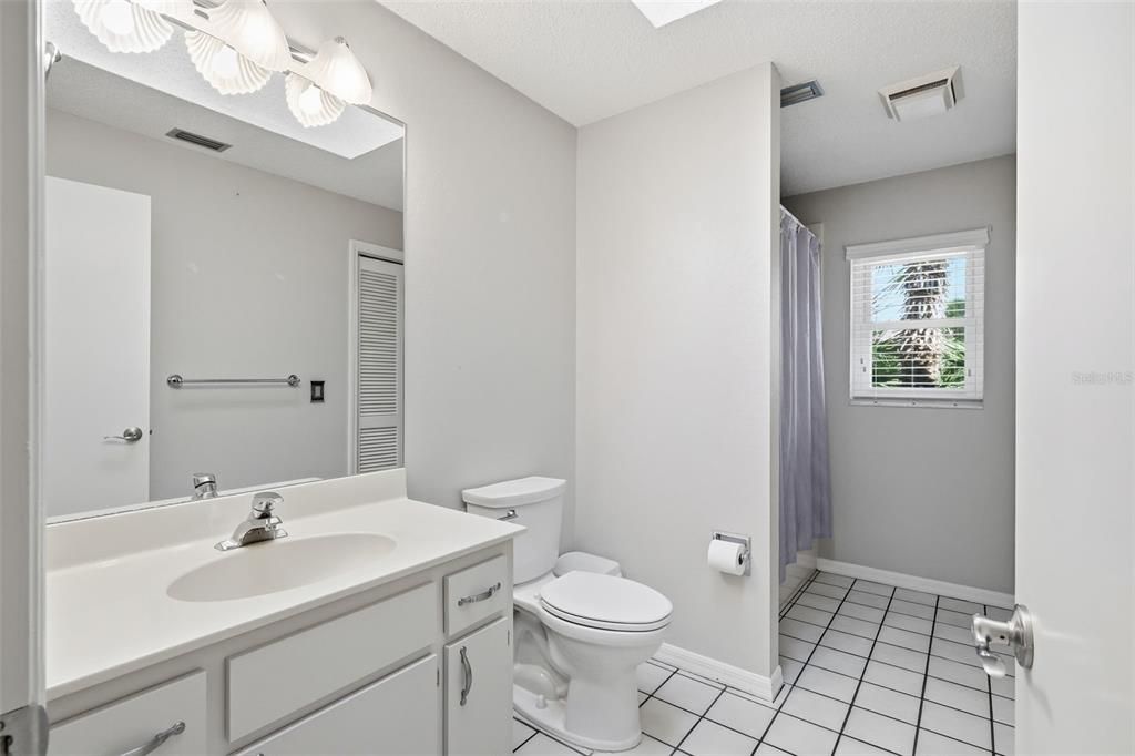 待售: $324,900 (3 贝兹, 2 浴室, 2211 平方英尺)