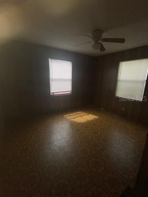 For Rent: $1,250 (3 beds, 2 baths, 1445 Square Feet)