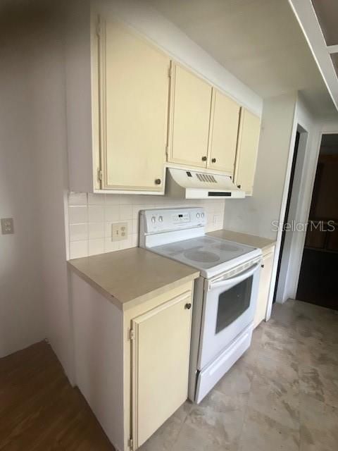 For Rent: $1,250 (3 beds, 2 baths, 1445 Square Feet)