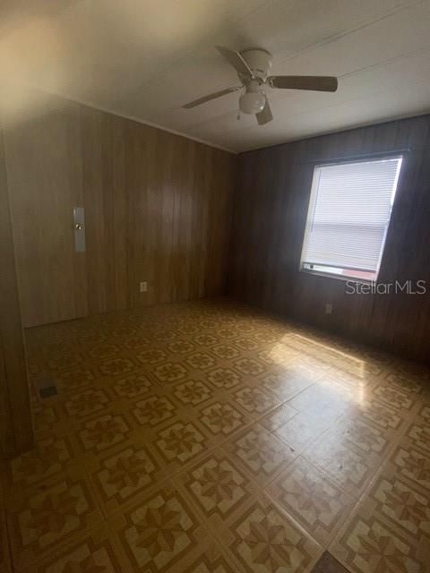 For Rent: $1,250 (3 beds, 2 baths, 1445 Square Feet)