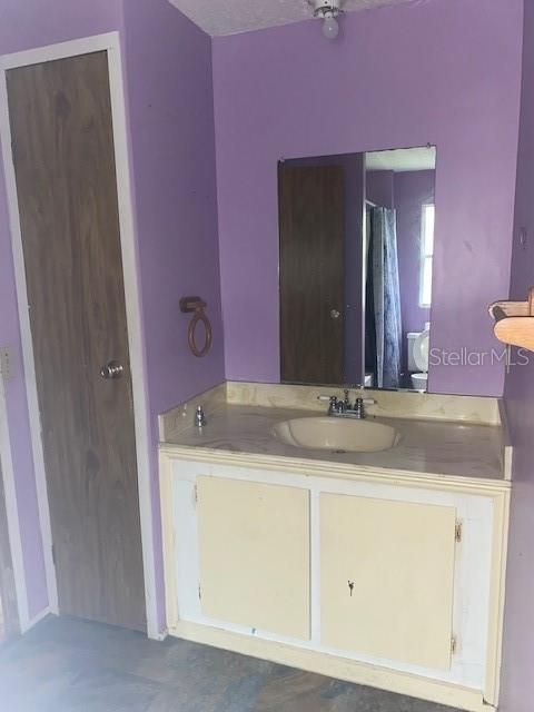 For Rent: $1,250 (3 beds, 2 baths, 1445 Square Feet)