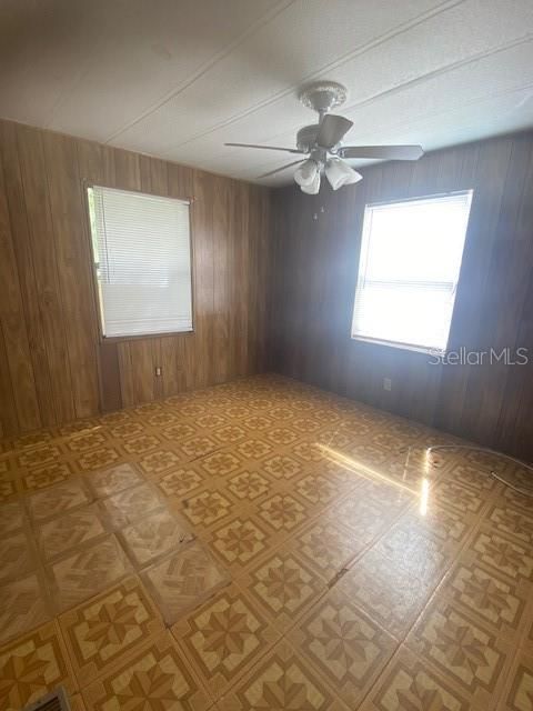 For Rent: $1,250 (3 beds, 2 baths, 1445 Square Feet)