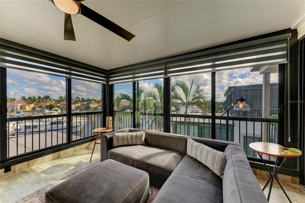 На продажу: $449,000 (2 спален, 2 ванн, 2070 Квадратных фут)