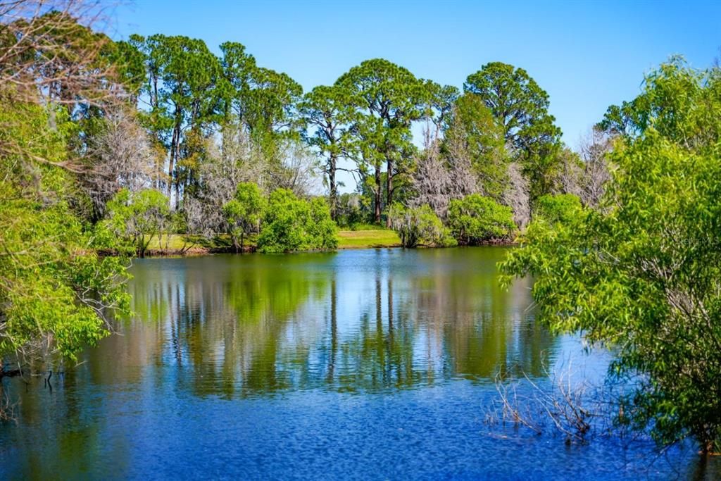 For Sale: $200,000 (2 beds, 2 baths, 1375 Square Feet)